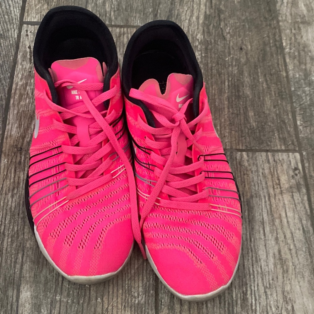 Used. nike free sneakers.  Pink